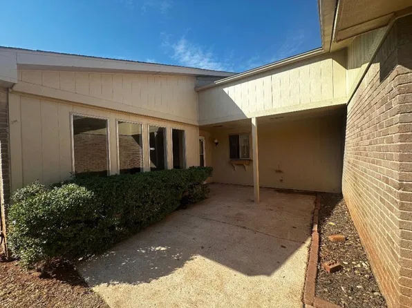12214 Stratford Dr, Oklahoma City, OK 73120