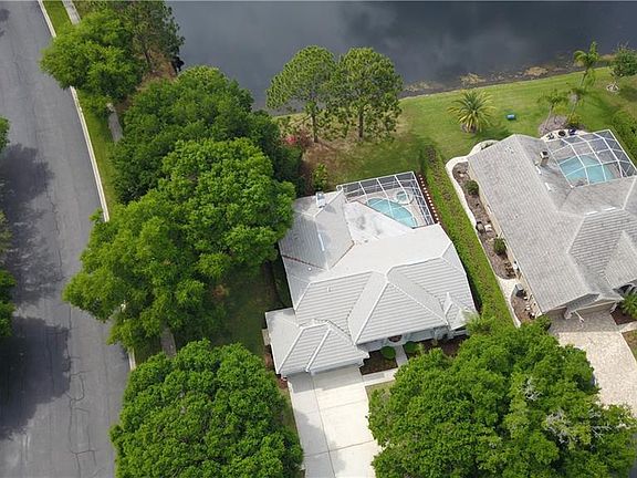 3rd image of 1002 Kings Way Ln