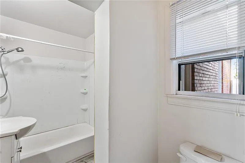 3 bed, 1224 sqft, $1,800 — Photo 3