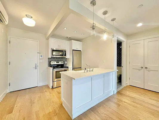 Rented by Doorway NYC, LLC | media 8