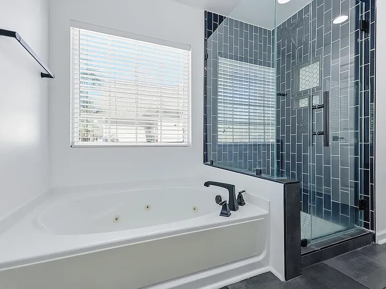 5150 Trump St #602 — Photo 23