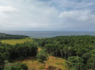 2 Quammox Rd, Edgartown, MA 02539
