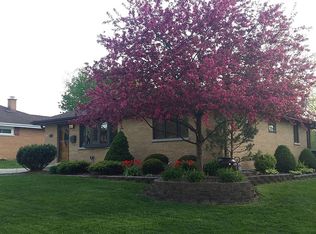 122 S Prairie Ave, Bloomingdale, IL 60108
