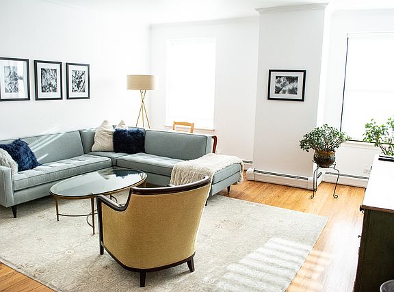 2nd image of 2100 N Lincoln Park W #4BS