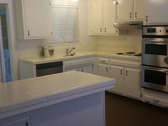 5th image of 3948 Briarwood St