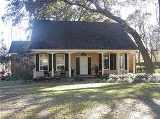 12562 Oak Forest Dr, Gulfport, MS 39503