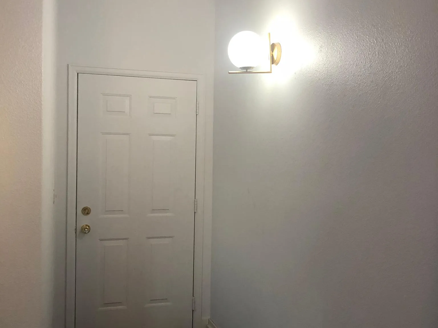 3 bed, 1500 sqft, $2,000 — Photo 3