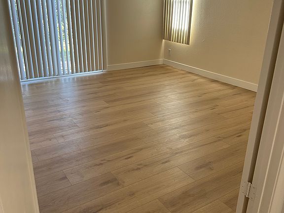 4th image of 2303 Lexington Ave