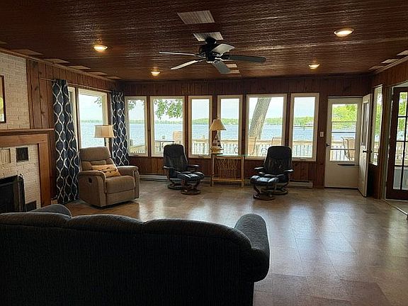 2nd image of 11094 Anchor Cove Dr