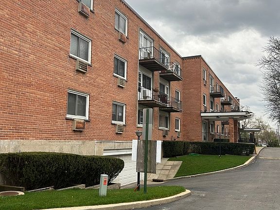 3rd image of 8541 Lotus Ave APT 709