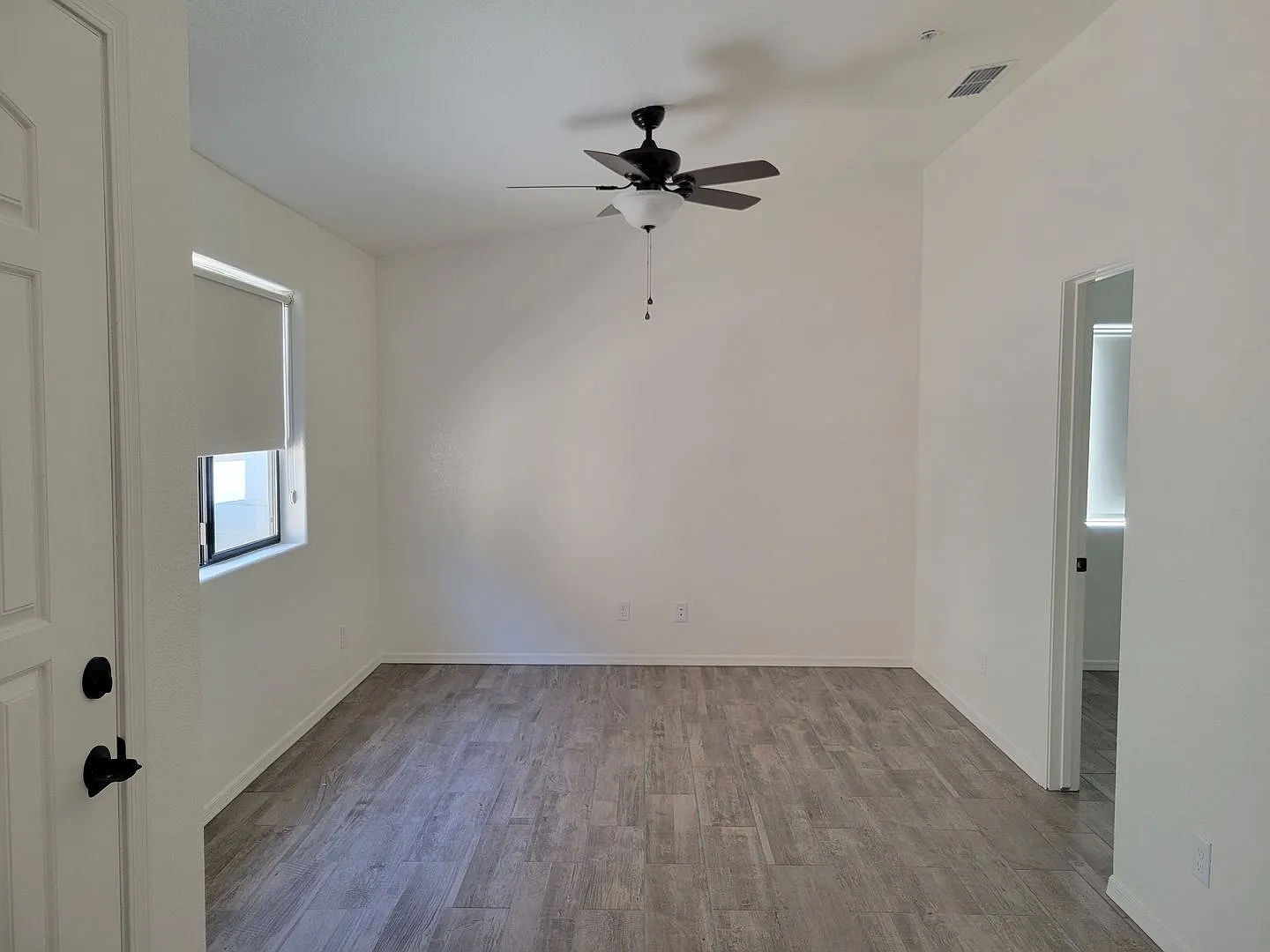 2110 Sahara Dr — Photo 4