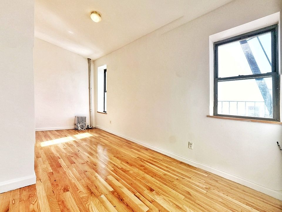 2nd image of 104 2nd Ave #23A