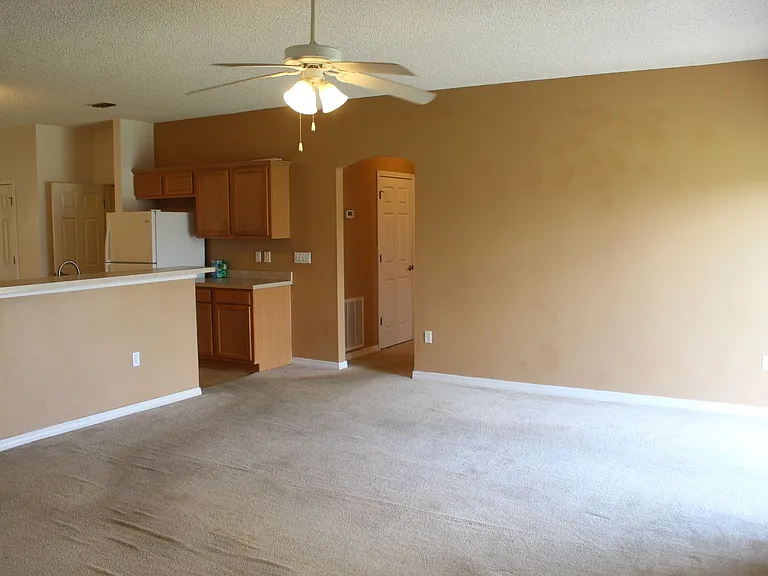 4205 Auburndale Dr — Photo 4