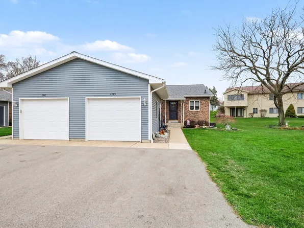 4549 N Valley Dr NE, Grand Rapids, MI 49525