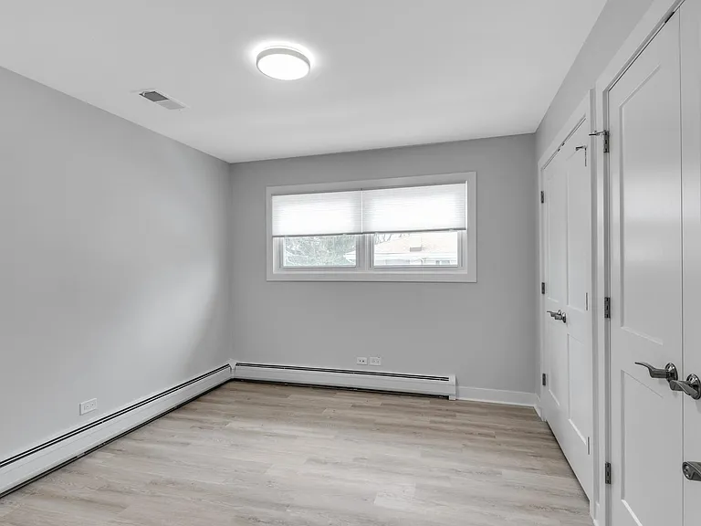 739 56th Pl — Photo 13