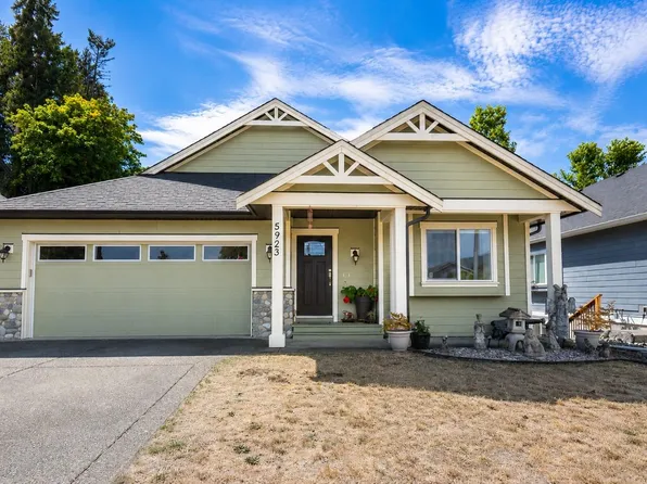 5923 Tower Pl, North Cowichan, BC V9L 0E1