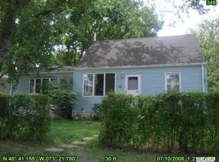 349 S Clinton Ave, Lindenhurst, NY 11757