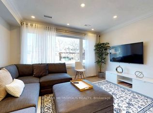 41 Beatrice St #2, Toronto, ON M6J2T2
