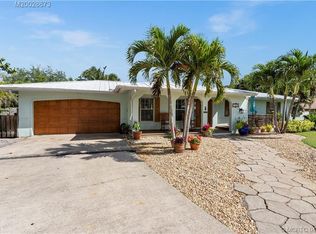 1093 NW Spruce Ridge Dr, Stuart, FL 34994