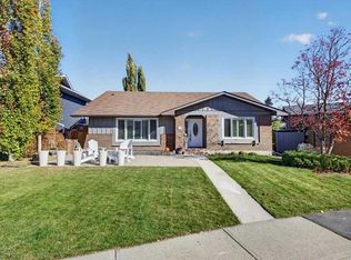 36 S Lake Lucerne Close SE, Calgary, AB T2J 3H8