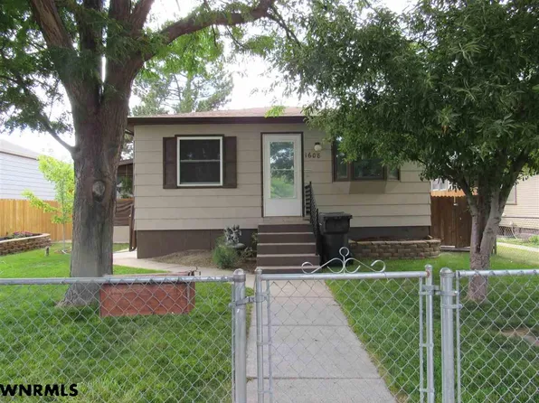 1608 7th Ave, Scottsbluff, NE 69361