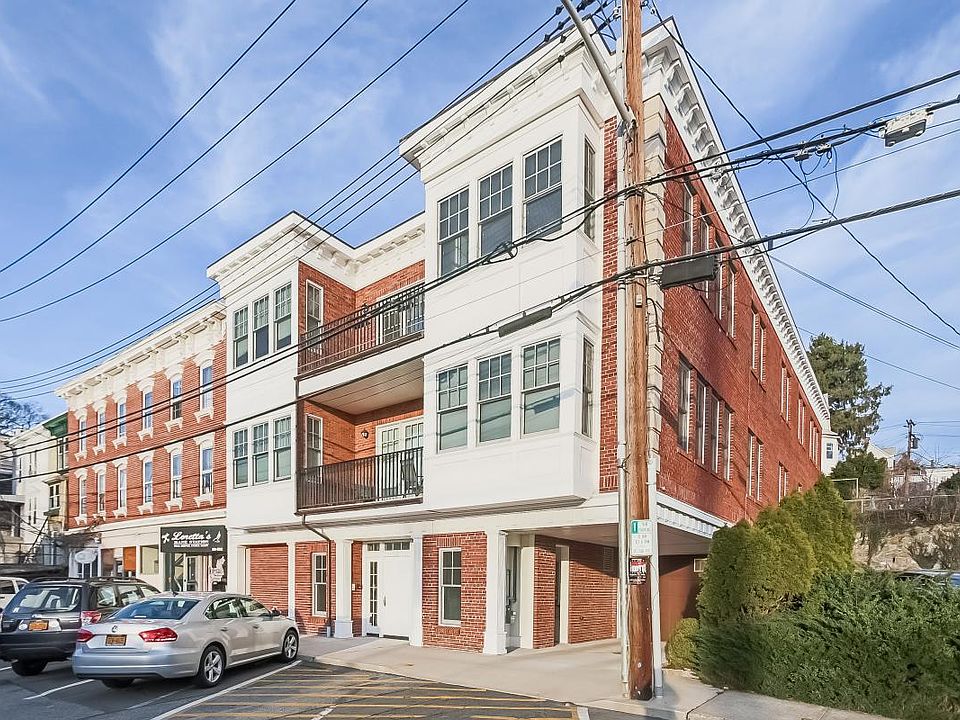 1st image of 12 N Astor St APT C
