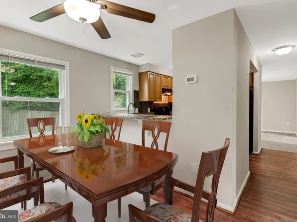 8902 Albert Stewart Ln, Silver Spring, MD 20910