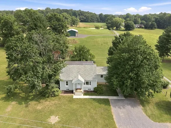 37860 Charles Town Pike, Purcellville, VA 20132