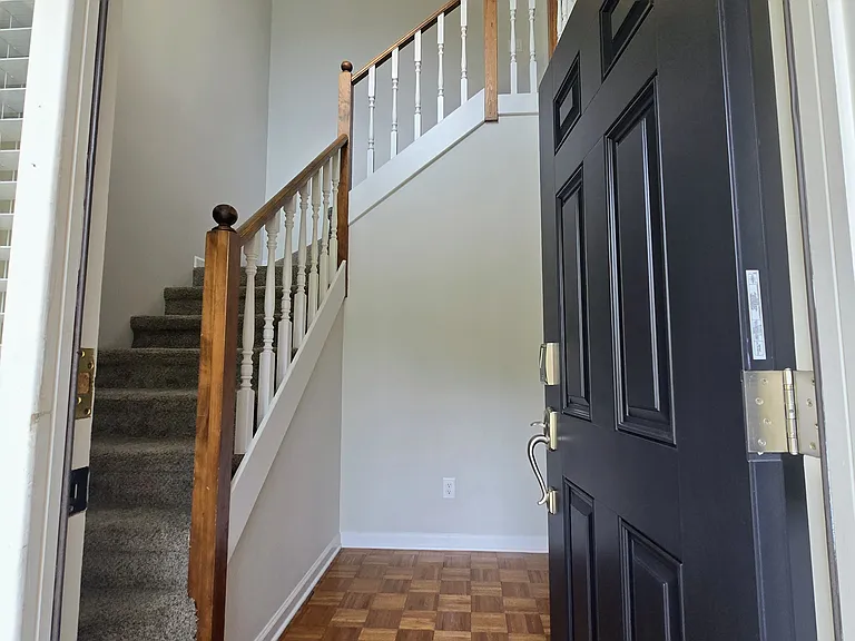 40 Woodfield Pl — Photo 5