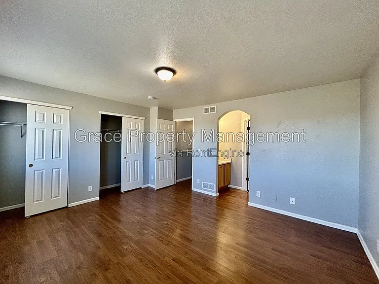424 W 91st Cir — Photo 13