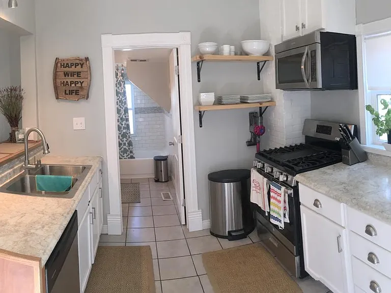 1927 Washington St NE #1 — Photo 3