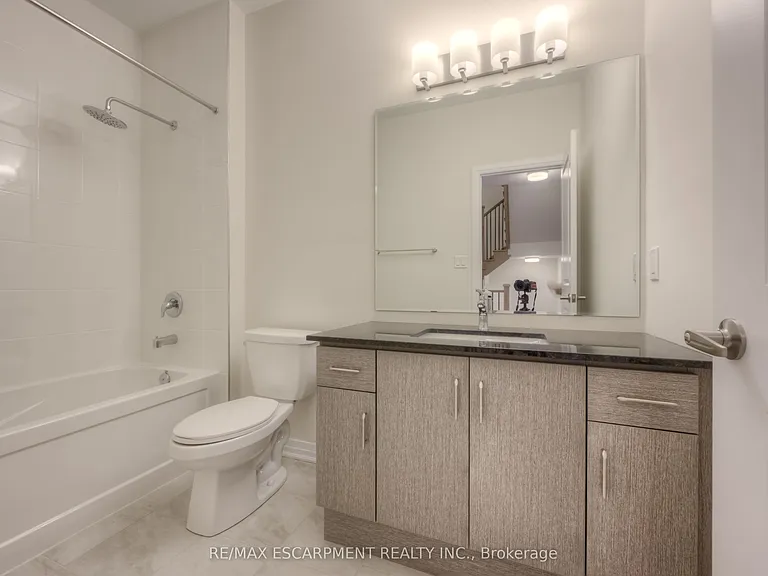 104 Settlers Rd E — Photo 30