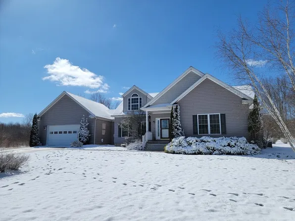 8217 Crane Rd, Cranesville, PA 16410