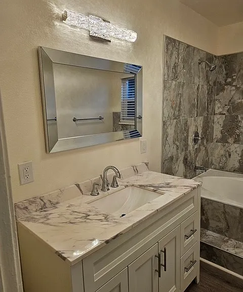 8900 S 10th Ave — Photo 27