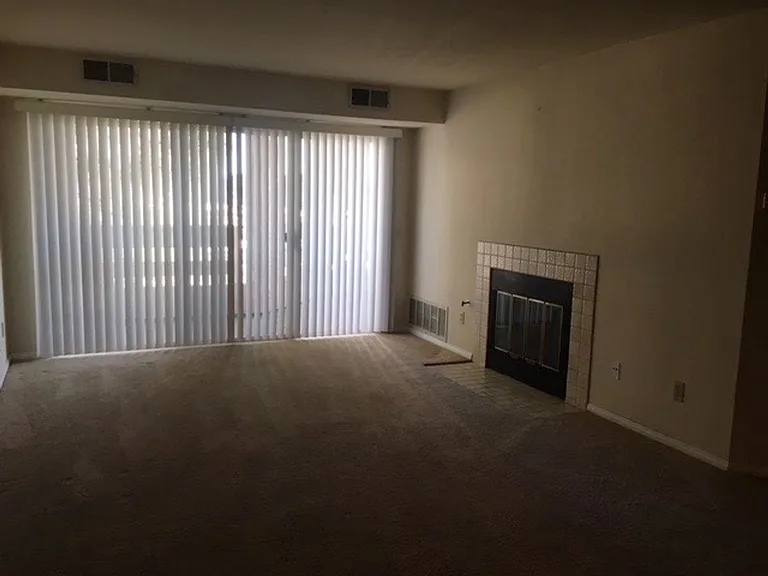7123 Camino Degrazia #133 — Photo 6