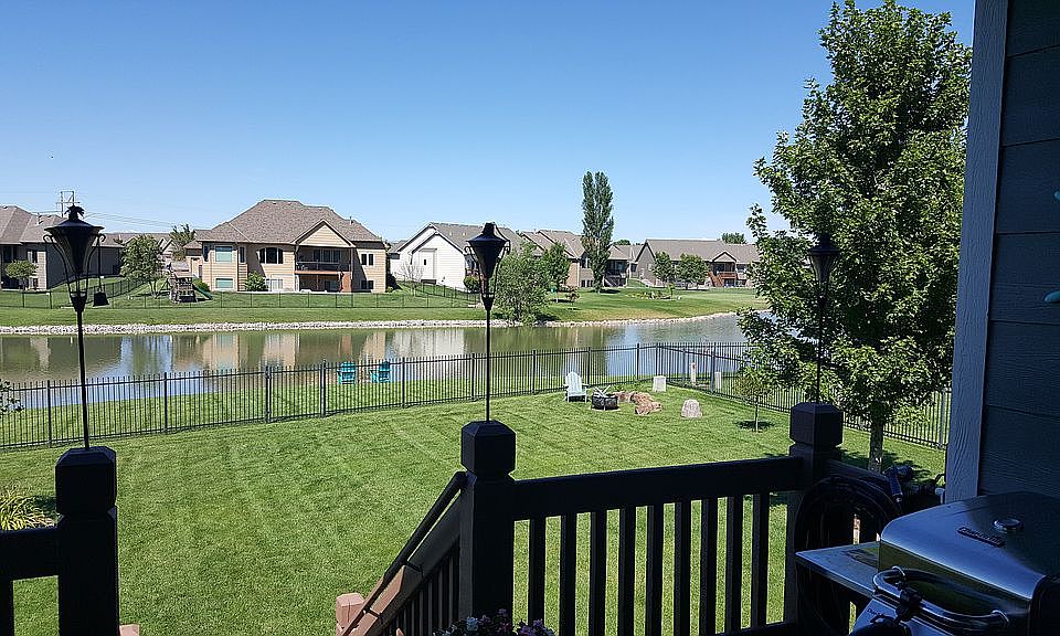 2nd image of 9938 W Westlakes Ct