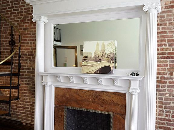 5th image of 319 W 75th St APT 2C