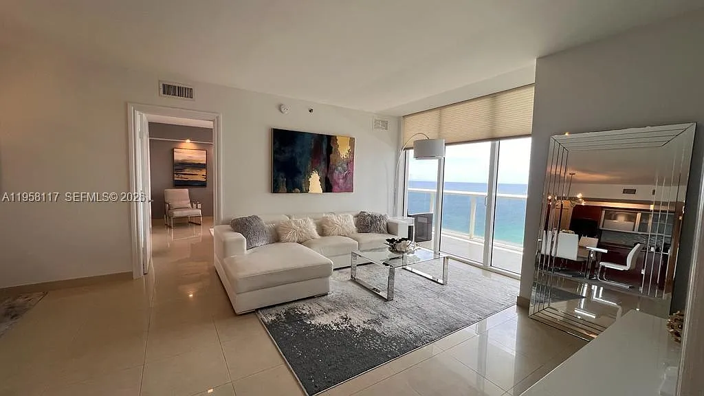 Beach Club Two Condo — Photo 1