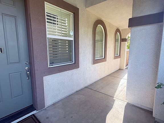 3rd image of 1312 Roselinda Ct