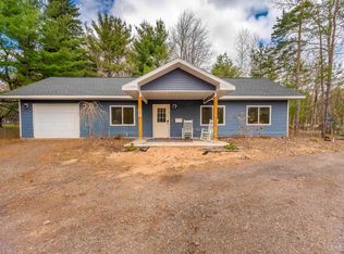 101 Veda St, Marquette, MI 49855