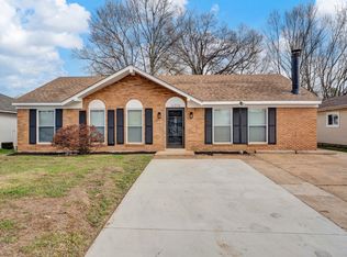 6306 Martinwest Dr, Millington, TN 38053