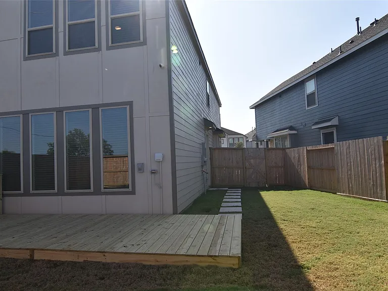 5427 Holly Haven Ct — Photo 28