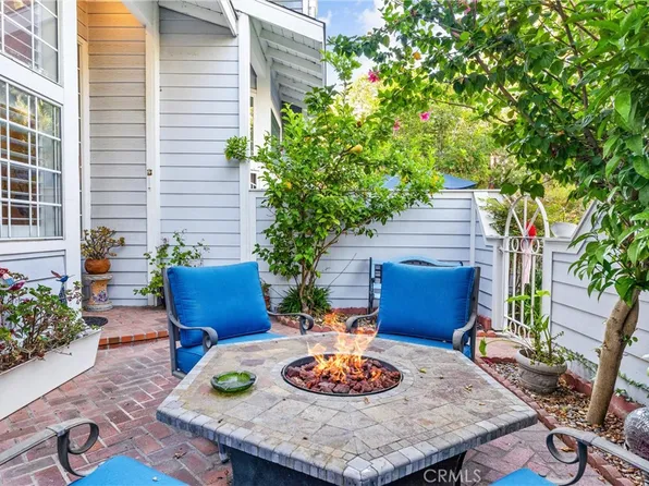 19110 Beachcrest Ln APT E, Huntington Beach, CA 92646