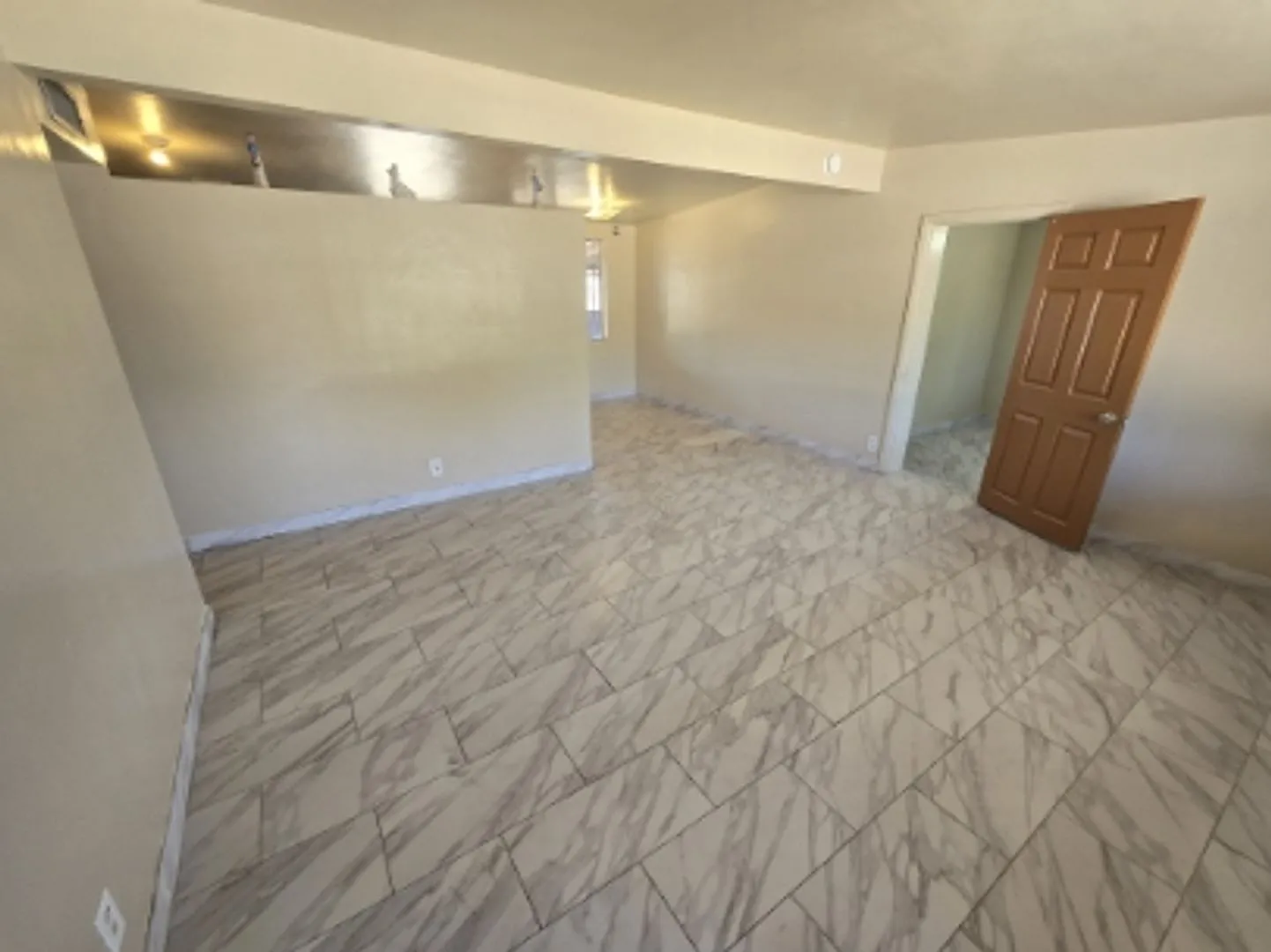 Central 4bedroom/3 bath Home — Photo 3