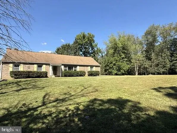 871 Alexander Spring Rd, Carlisle, PA 17015