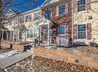 7582 Lower 11th St, Oakdale, MN 55128