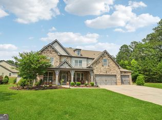 776 Amos Ln, Kennesaw, GA 30152