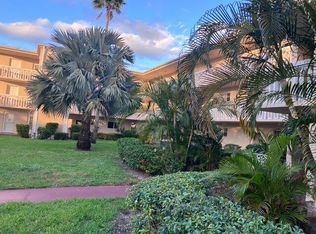 2581 Garden Dr N APT 207, Lake Worth, FL 33461