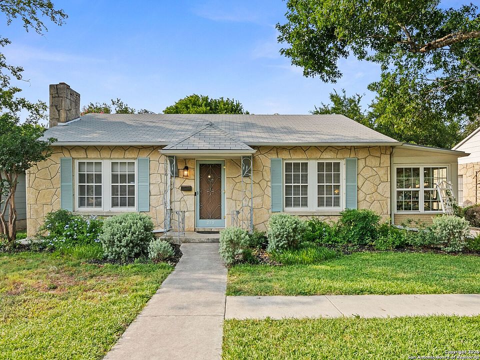 1st image of 279 THORAIN BLVD