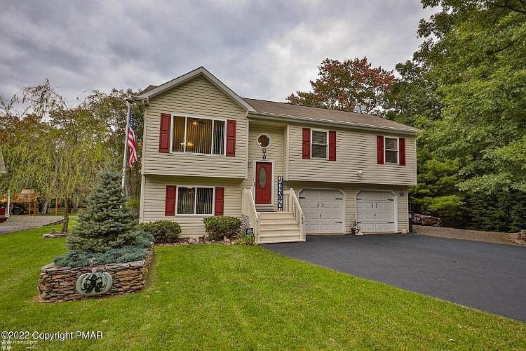 1st image of 146 Debbie Dr